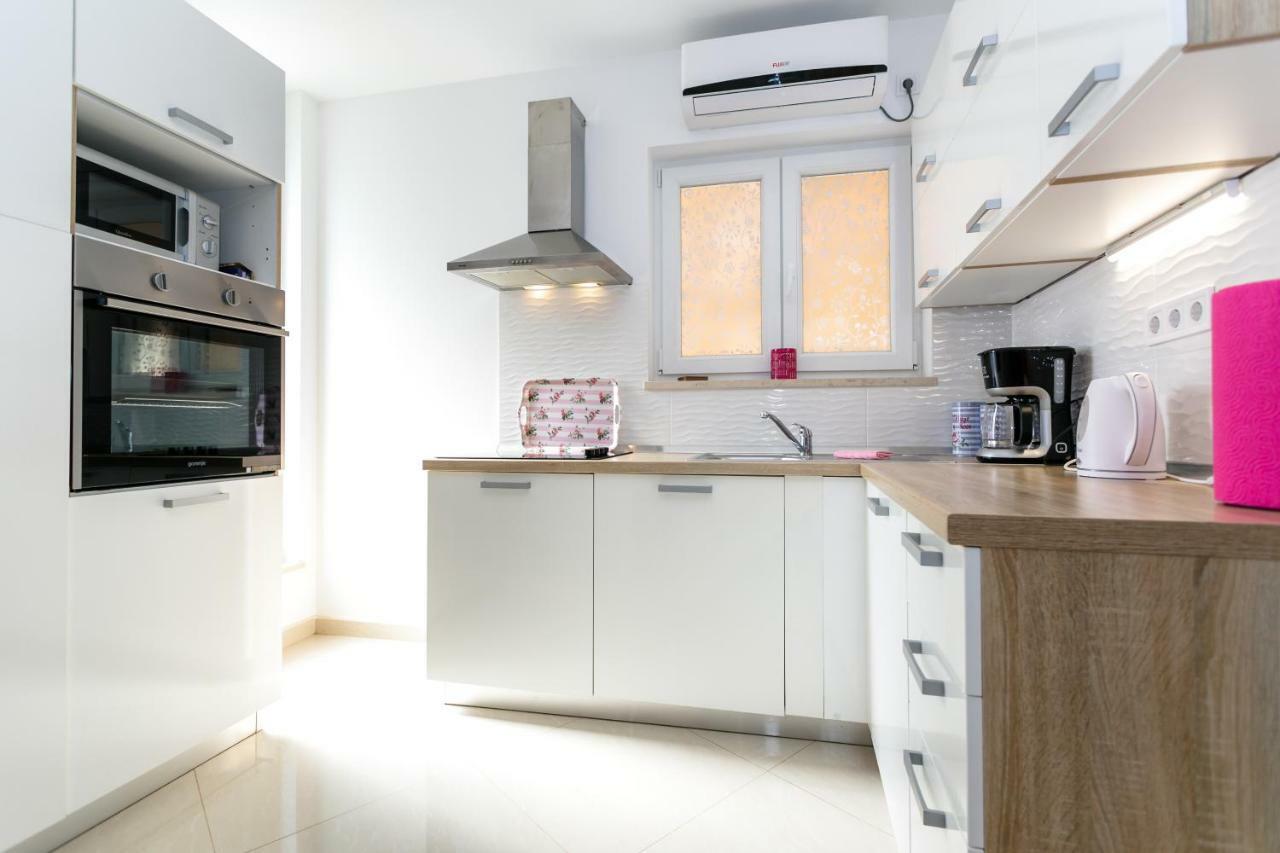 Apartman Brajutovci 26 Kornić Buitenkant foto
